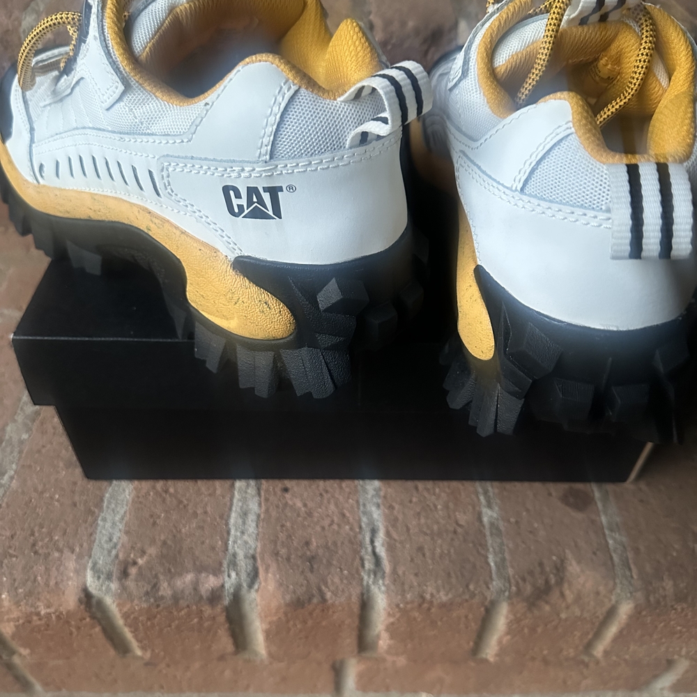 Men's Caterpillar White and Yellow Sneakers Durable Leather Design